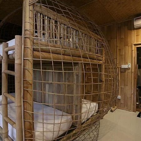 Luxury Bamboo Hostel Lodtunduh Eksteriør billede